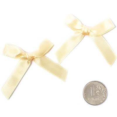 Бантик атласный 3,5см молочный