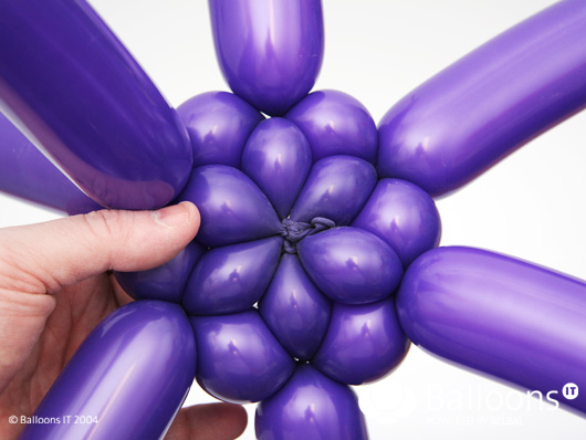 идеи оформления из воздушных шаров к пасхе
