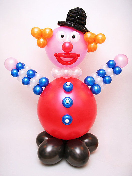  Клоун из воздушных шаров 