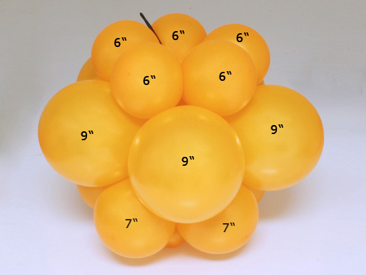  Кластеры из оранжевых шаров, соединённые не надутым шаром для моделирования 